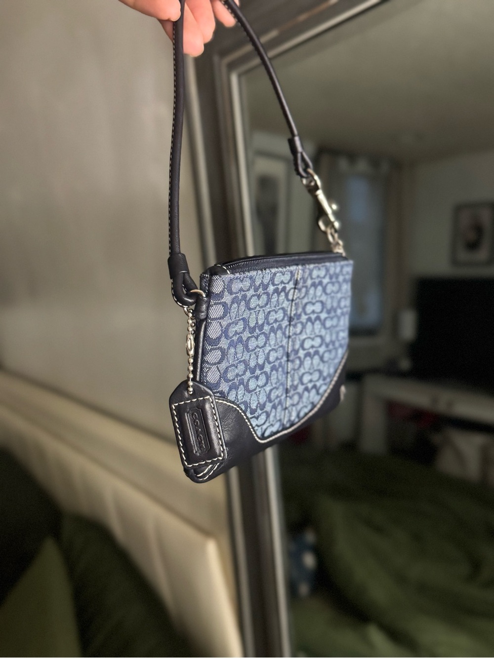 Y2K Coach Navy Blue Signature Canvas Wristlet with Leather Trim - Picture 4 of 5